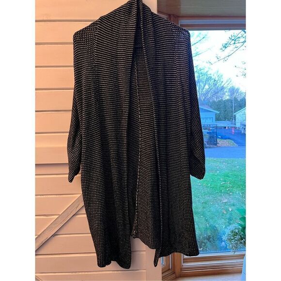 Express Women’s Black & White Long Bat Wing Cardigan Size XS/S - Picture 2 of 8